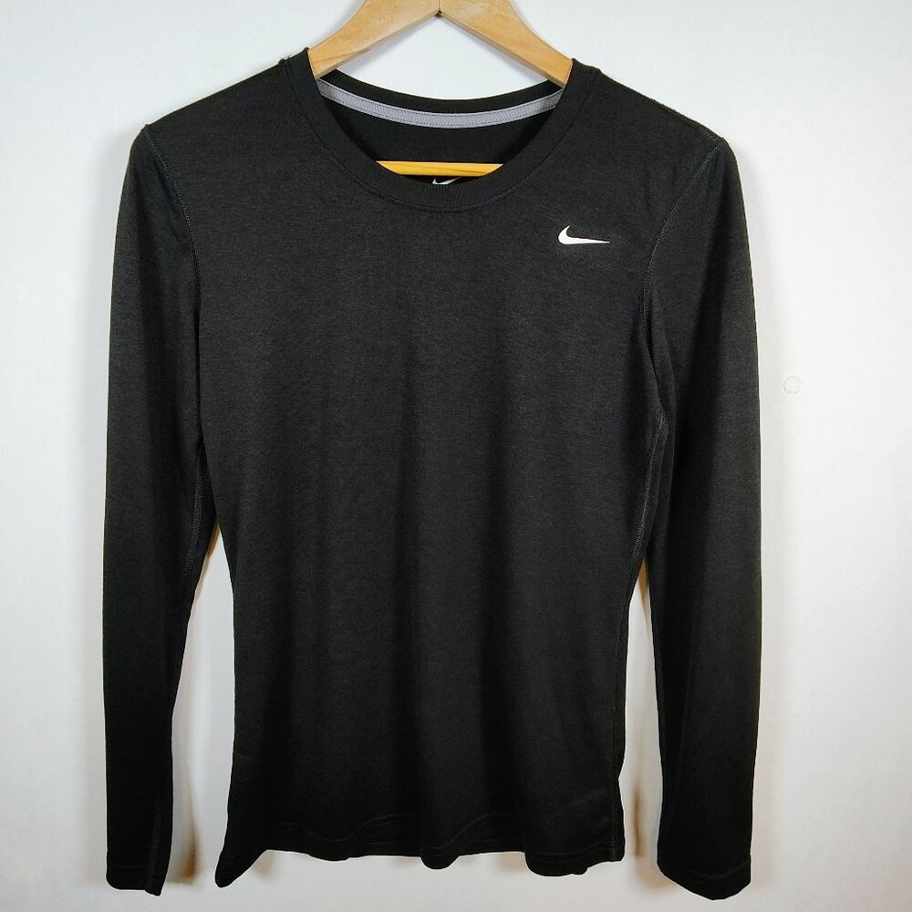 Dri Fit Women's Small Regular Fit Long Sleeve‎ Shirt